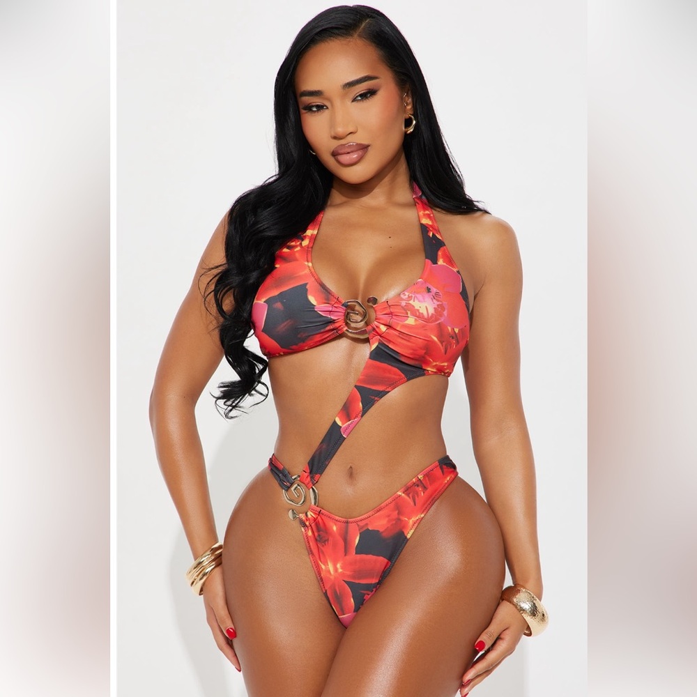 New Floral Cutout One-Piece Swimsuit - Red Size M